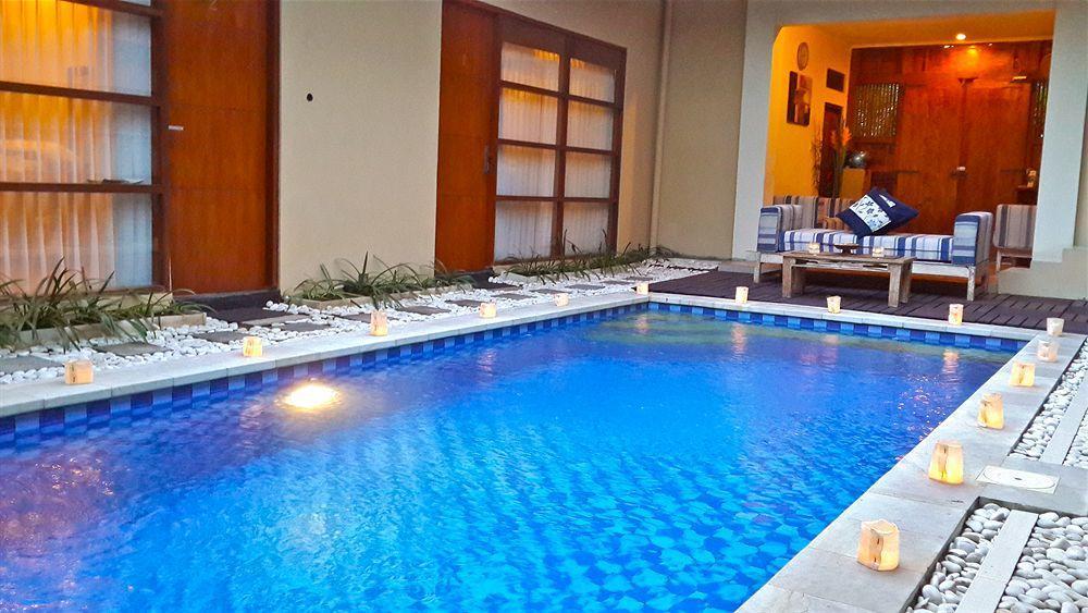 The Vie Villa Legian Buitenkant foto
