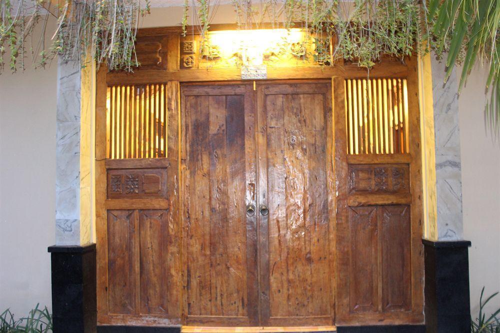 The Vie Villa Legian Buitenkant foto