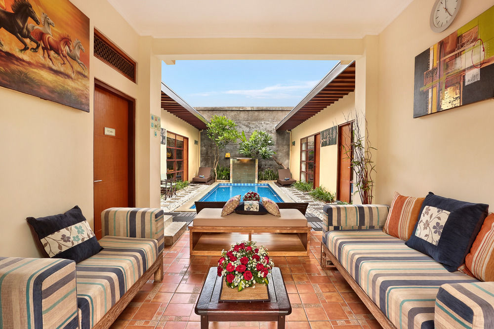 The Vie Villa Legian Buitenkant foto